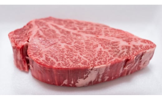 【4月お届け】【数量限定・特別価格】【近江牛ステーキ用(ヒレ4枚)】肉 牛肉 ブランド牛 三大和牛 和牛 黒毛和牛 国産 バーベキュー 贈り物 ギフト プレゼント 冷凍 滋賀県 竜王