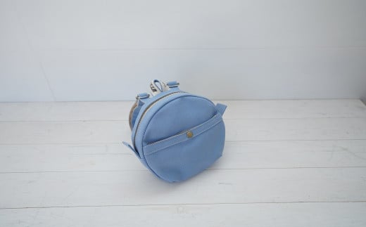 【CARAVELLE.baby】まんまるリュック（col.サックス）直径20cm ショルダー約37cm～62cm 【ギフト包装】子供 キッズ ミニリュック ベビーリュック 