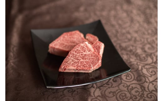 【ふるさと納税】【希少部位】ヒレステーキ ヒレ肉 フィレ肉 常陸牛 黒毛和牛 国産牛 プレゼント 食べ物 ギフト 常陸牛A5上質フィレミニヨンステーキ 150g×2枚＜木箱入り・特製タレ／マスタード付き＞ ギフト対応【肉のイイジマ】（DU-36）