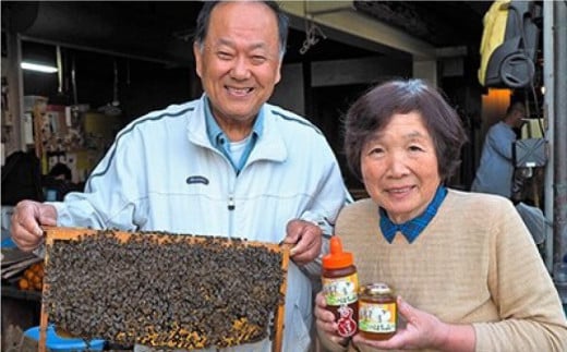 【8月発送】 はちみつ 蜂蜜 国産 600g 非加熱 瓶入り 百花蜜 百花蜂蜜 純粋 プレゼント 贈答用 徳島県 阿波市 影山養蜂研究所【 無添加 百花蜂蜜 百花はちみつ 純粋はちみつ 生はちみつ 天然はちみつ 天然蜂蜜 蜂蜜 はちみつ ハニー】