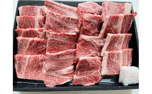 【4月お届け】【近江牛 おうち焼肉(切落し)1kg】肉 牛肉 ブランド牛 三大和牛 和牛 黒毛和牛 国産 バーベキュー 贈り物 ギフト プレゼント 冷凍 滋賀県 竜王