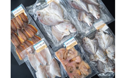 おまかせ 海産物 地魚 ひもの 詰合せ 南知多産 7~8種 冷凍 旬 鮮魚 干物 鯛 イワシ タチウオ 鰯 味醂 干し フグ サヨリ 河豚 鱧 みりん 醤油 タイ ハモ しょうゆ キス 太刀魚 季節 海鮮 新鮮 おかず 雑炊 乾き物 つまみ 大あさり むき身 魚 コハダ 酢の物 詰め合わせ さかな つめあわせ オオアサリ 簡単 セット 人気 おすすめ 愛知県 南知多町