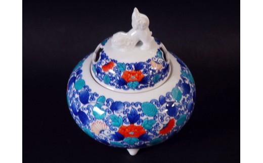 伊万里焼 伝統工芸士 市川冬山窯 色鍋島 青磁 耳環付 香炉 (箱付) Amazon｜伊万里焼 伝統工芸士 市川冬山窯 色鍋島 青磁 耳環付