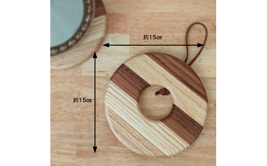 木製 インテリア 寄木鍋敷き 木製 丸型 手作り ポットスタンド 天然木 無垢材 キッチン おしゃれ 雑貨 ナチュラル シンプル 北欧 モダン リビング プレゼント 新築祝｜B280