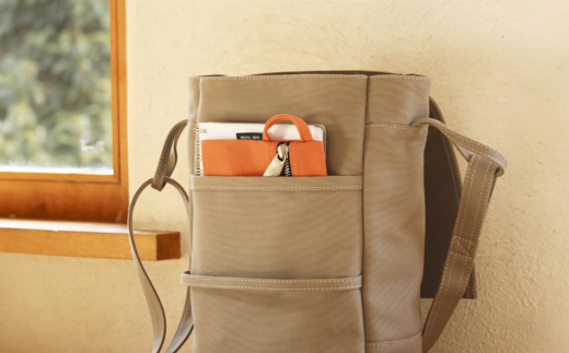 須田帆布 ポストマン・バッグ（ベージュ）【 茨城県 つくば ショルダーバッグ バッグ カバン 鞄 ファッション シンプル レディース メンズ 男性 女性 カジュアル プレゼント ギフト 帆布 国産 日本製 通勤 通学 旅行 丈夫 耐久性 】