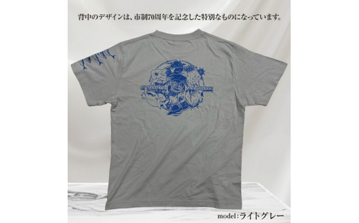 地域限定オリジナルデザインTシャツ さばT（ワンポイントライトグレー・綿100％）男女兼用 Sサイズをお届け サバT 半袖 トップス スポーツ用品【R01056-1】