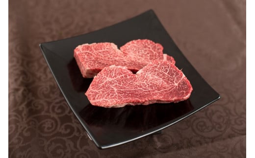 【ふるさと納税】【希少部位】ふるさと納税 フィレ肉 ヒレ肉 ヒレステーキ 和牛 黒毛和牛 赤身 ギフト 内祝い プレゼント 常陸牛A5フィレ赤身ステーキ2枚300g＜木箱入り・特製タレ／マスタード付き＞ ギフト対応 【肉のイイジマ】（DU-67）