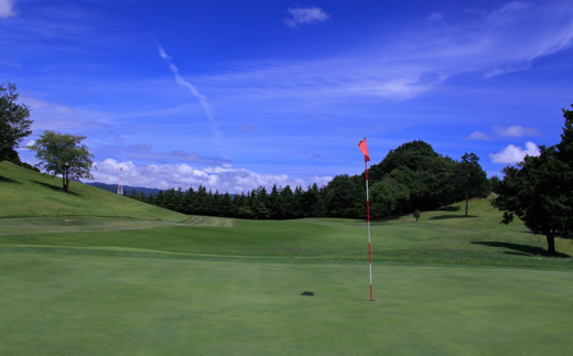 ゴルフ場利用補助券　金砂郷カントリークラブ　9000円分【茨城県 常陸太田市 ゴルフ ラウンド ゴルフボール 首都圏 近場 関東】