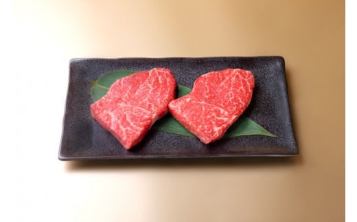 【通常配送】【近江牛ステーキ用(モモ4枚)】肉 牛肉 ステーキ ブランド牛 三大和牛 和牛 黒毛和牛 国産 バーベキュー 贈り物 ギフト プレゼント 冷凍 滋賀県 竜王