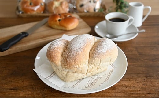 「麦」はシンプルに麦の風味が味わえる生地です。