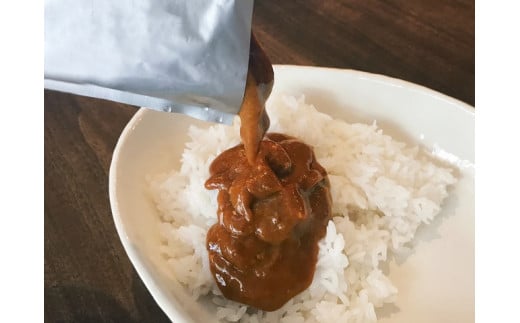 【通常配送】【近江牛 カレー 5箱】肉 牛肉 ブランド牛 三大和牛 和牛 黒毛和牛 保存食 レトルト おかず お惣菜 滋賀県 竜王