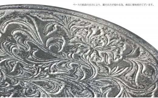 有田焼 銀塗 花唐草彫楕円皿27cm 2枚セット 化粧箱入り 24to3 西富陶磁器 A45-271