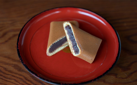 手作りにこだわった人気の焼き菓子と和菓子の詰め合わせ4種セット【1231483】