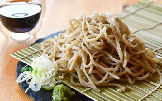 常陸秋そば石臼挽き 手打ち生そば ｜ 茨城県 常陸太田市 麺類 生麺 そば 蕎麦 ブランド品種 最高峰 常陸秋そば 玄そば 手打ちそば 生そば 石臼挽き 手打ち 和食 そばつゆ めんつゆ 三たて ご当地グルメ 日本の味 セット お取り寄せ 