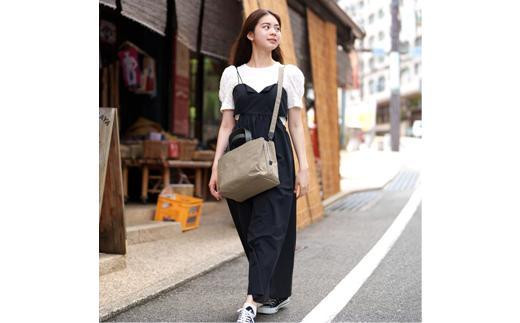 【豊岡鞄】TUTUMU tre mini boston bag（S4100）グレージュ