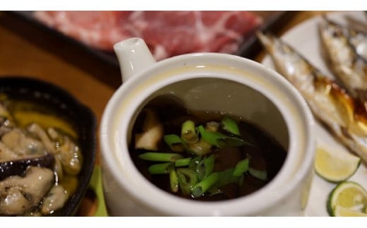 Y-1005 【訳あり】カルシの森特選 原木しいたけ（生）約１kg