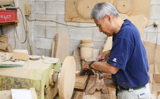 沖縄県産　木製ボールペン　いつよシリーズ　1本【 雑貨 筆記用具 ボールペン 材質 選べる 天然素材 ヒカンザクラ フクギ 黒檀 エゴノキ 0.5mm 回転式 入学 卒業 就職 昇進 進学 合格 送別 退職 祝い 贈答用 贈り物 ギフト 沖縄 沖縄県産 かねせん工房 】