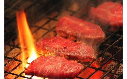 日時指定可能 実生庵の黒毛和牛 近江牛 【並】 赤身モモ BBQ焼肉用 1000g 冷凍 #26