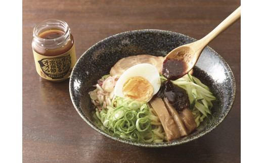 宗田節のだしパック＆ラーメンにのせるオイルセット　鰹だし かつおだし カツオ節 ラー油 ソース 出汁 だし ラーメン つけ麺 調味料 贈答 お中元 お歳暮 【R00037】