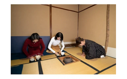 036-004 歴史ある茶室で憧れの茶道体験