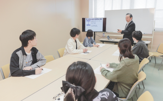 宇部フロンティア大学への人材育成支援補助金 寄附額 10,000円  | 山口県 宇部市 宇部フロンティア大学 人材育成 支援 心理学部 看護学部 学生支援