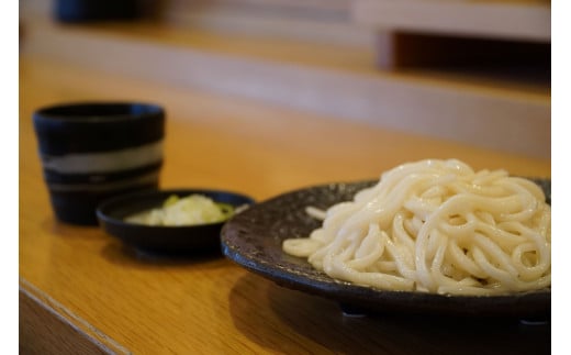 羽衣製麺　生うどん【1箱】(贈答用箱入り8玉セット)