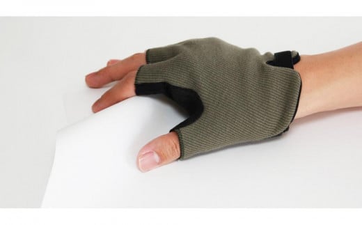 PCワーク向けグローブ Wearable Workspace Glove (サイズM×ライトグレー)