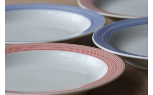 有田焼 Kururi 20cm plate Red&Blue 4枚組 山忠 お皿 食器 プレート 赤 青 取り皿 サラダ皿 リム皿 A40-272