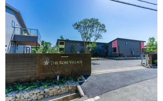 グランピング THE ROSE VILLAGE　宿泊利用チケット（3,000円分）