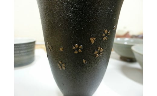 7.-(10) 内原野焼の陶胎漆器(フリーカップ・大)(黒・赤) 