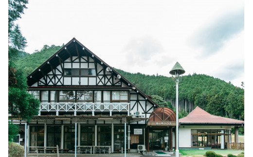 奈良 ゴルフ 休日ペア利用券 池の平ゴルフ場 下北山村 大自然 旅行 施設利用券 利用券 トラベル スポーツ チケット