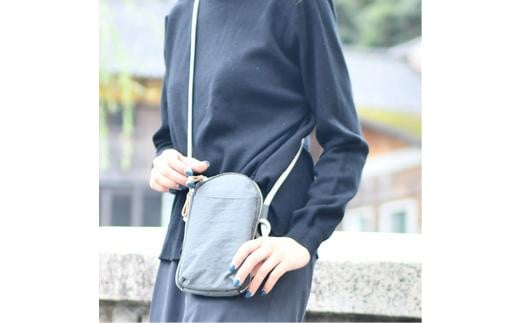 豊岡鞄 S4300 TUTUMU Pocket Nylon グレー