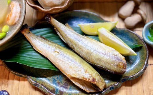 ＜北海道産＞干こまい200g×5袋  【 干こまい 干し コマイ 魚 無添加 無着色 白身 】 MKWZ007