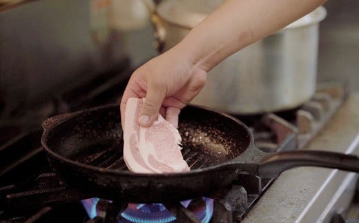 「京丹波高原豚」モモ肉を焼き肉でご賞味ください。