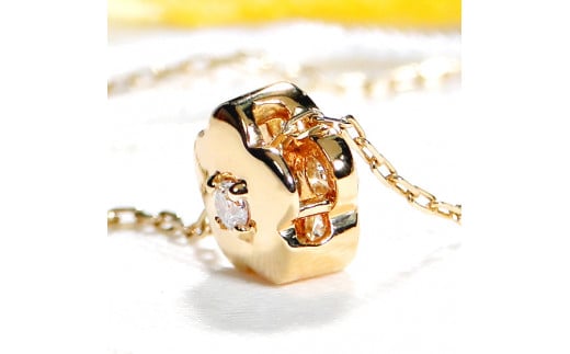 35-9-3 ネックレスK18YG ダイヤモンドブルーダイヤ0.26ct フラワーモチーフリバーシブルペンダント伏せ込み裏ダイヤ【f171-k18yg-2】　ALPAZ037