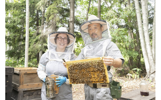 A080 はちみつ 春百花1200ｇ 北海道 鷹栖町 山路  みつばち ハチミツ 蜂蜜 ハチ蜜 ハチミツ 蜂蜜 はちみつ