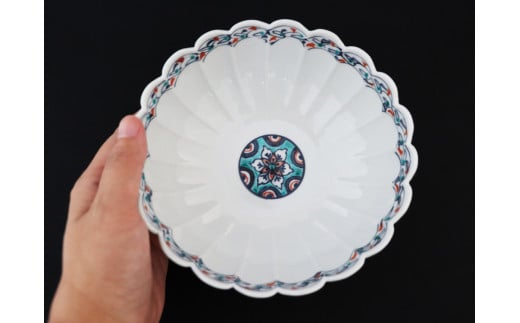 [№5784-0940]九谷焼　 5.2号鉢　丸小紋　a01