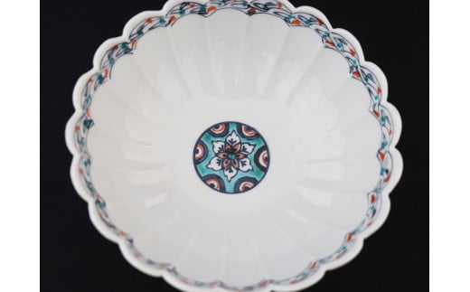 [№5784-0940]九谷焼　 5.2号鉢　丸小紋　a01