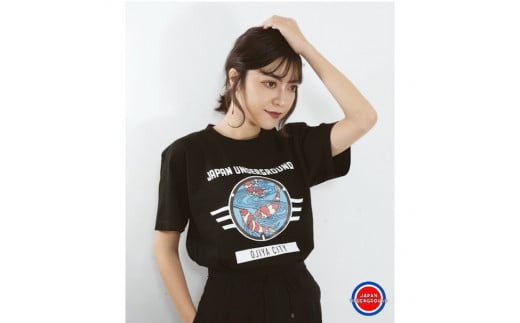 r05-014-008 新潟県 小千谷市 マンホール Tシャツ（黒）  錦鯉デザイン【Sサイズ】