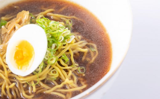 北海道産 小麦 使用 昔ながらの 生 ラーメン 計 3kg (150g×20食) 玉子麺 生麺 中華そば 北海道産小麦 