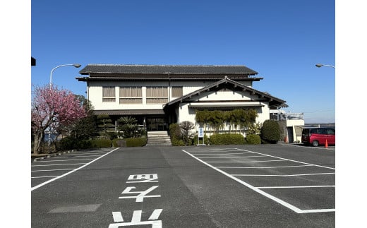 ＜鶴舞家＞「龍ケ崎市」で食べるうなぎ料理「うなぎ街道お食事券」5枚セット【うなぎ ウナギ 鰻 蒲焼 かばやき かば焼き タレ 人気 おすすめ 国産 本格 お食事券 上うな重 お吸い物 グルメ 観光 旅行 ランチ 食事 ディナー ペア食事券 記念日 旅行 プレゼント 牛久沼 景色 眺望 ペア カップル 夫婦 お食事券】