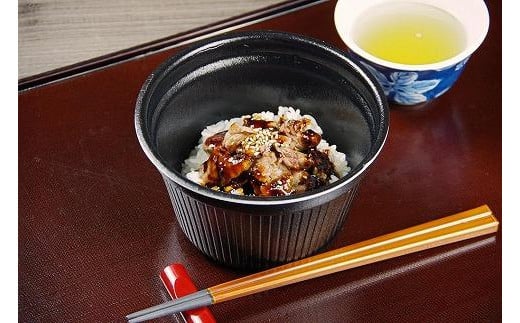 三重の逸品丼シリーズ　4個セット(「伊賀牛炙り丼」×2個　他2種×各1個)