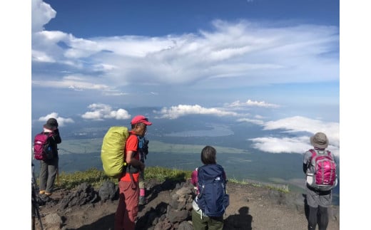 プロガイド付き富士登山！1泊2日ツアー（ペア）◇【富士山　登山　体験　宿泊】