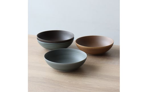 有田焼 Koselig-arita mediumbowl ４色セット 山忠 器　食器 14cm ボウル 北欧 サラダ スープ モダン シンプル おしゃれ 可愛い A30-266