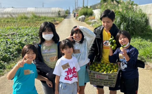 【子どもの居場所】ひとり親家庭と子供のための子育て支援(4500円分) 支援金 こども食堂 返礼品なし 感謝状 体験学習 学習支援 食糧支援 食事支援 母子家庭 父子家庭 支援寄附金 応援 子育て 貧困 居場所 ボランティア 沖縄県 沖縄市 沖縄 3peace58