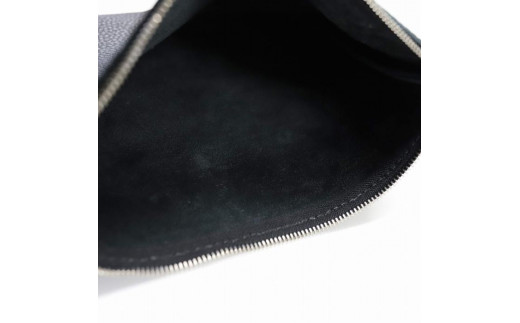 MASSTARD -MINIMAL LEATHER POUCH SMALL- BLACK