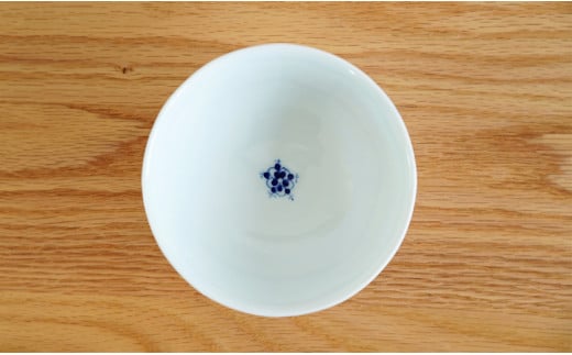 皓洋窯 食と暮らし、心も彩る日々の器 面取飯碗「市松紋」 お茶碗 ご飯茶碗 食器 うつわ 器 ギフト 贈り物 手描き 青と白 A11-19