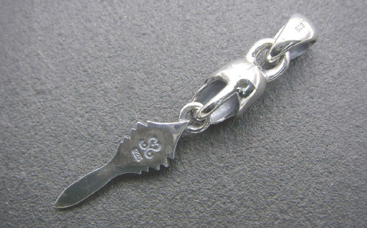 Layer dagger skull pendant【ダガースカルペンダント ペンダント シルバー シルバー925 ハンドメイド 手作り 】