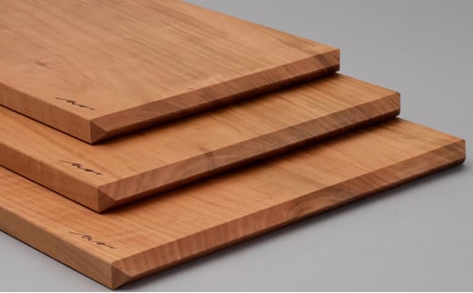 カッティングボード S・M・L 3枚セット Cutting Board type A セット キッチン用品 日用品 まな板 サービングボード 国産 無垢材 クルミオイル 広葉樹 一枚板 安心 安全 木製品 [№5675-1213]