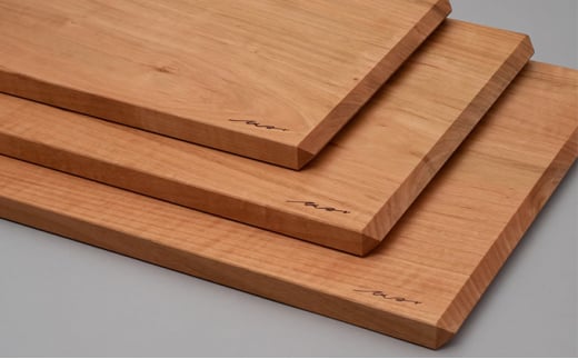 カッティングボード S・M・L 3枚セット Cutting Board type A セット キッチン用品 日用品 まな板 サービングボード 国産 無垢材 クルミオイル 広葉樹 一枚板 安心 安全 木製品 [№5675-1213]